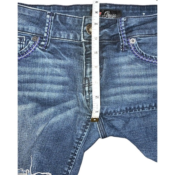 Y2K Inspired Guess Women Denim Slightly Distressed Cuffed Shorts Size 26 - Picture 8 of 9